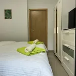 Green Central Apartment *