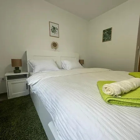 Apartment Green Central Apartment Veliko Tarnovo