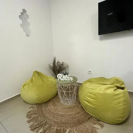 Green Central Apartment Апартаменти *
