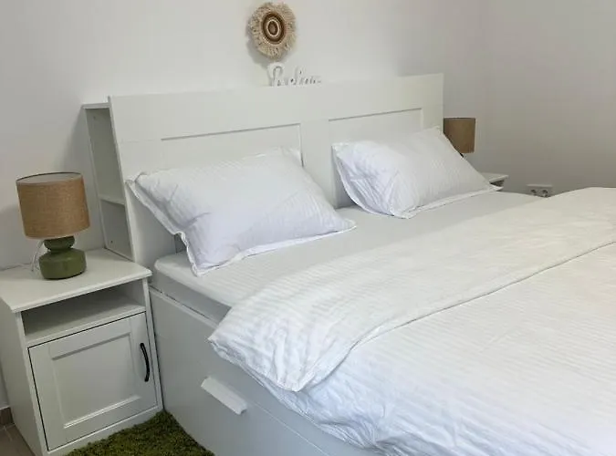 Apartament Green Central Apartment *